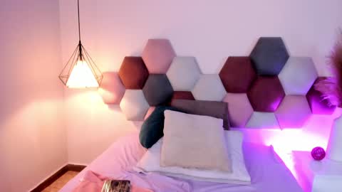  Lara Gold  online show from December 2024 09:50:02 PM