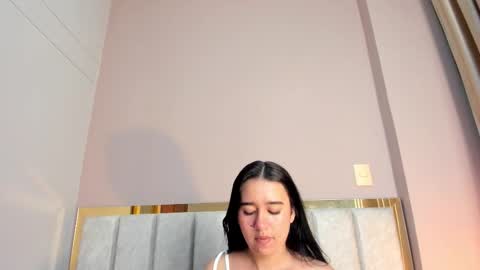  Lara Gold  online show from February 2026 01:05:02 AM