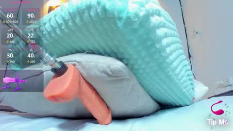 REINA  online show from November 2025 11:32:01 AM