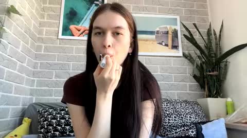 lara online show from March 2026 12:20:01 PM