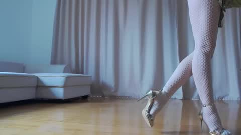 LaraKanes online show from February 2026 10:22:02 AM