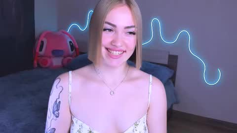 LaraKrein lk online show from September 2025 01:46:01 PM