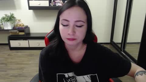 Snapshot of laralianna chatting on September 2025 03:05:01 PM Laralianna online show from September 2025 03:05:01 PM