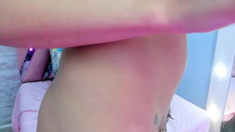 Snapshot of laramurphy chatting on December 2024 08:47:02 PM Lara Murphy online show from December 2024 08:47:02 PM