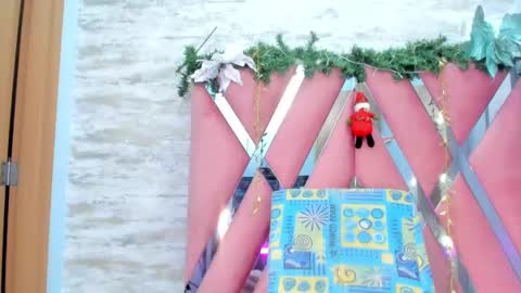 Snapshot of laramurphy chatting on January 2025 09:25:01 PM Lara Murphy online show from January 2025 09:25:01 PM