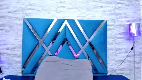 Snapshot of laramurphy chatting on February 2025 10:39:02 PM Lara Murphy online show from February 2025 10:39:02 PM