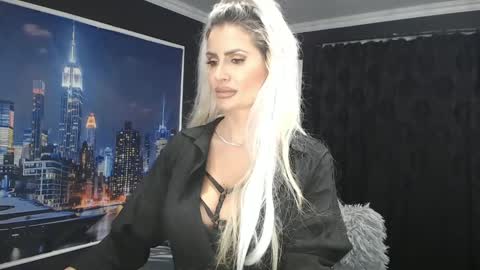 laras_moans online show from December 2024 12:56:01 PM