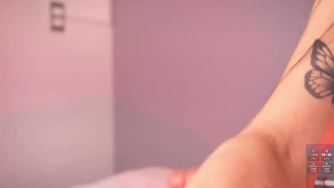 Lara Give it a thumbs up please its important  online show from February 2026 02:27:01 AM