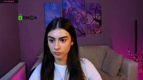 laratiz online show from November 2025 10:25:02 AM