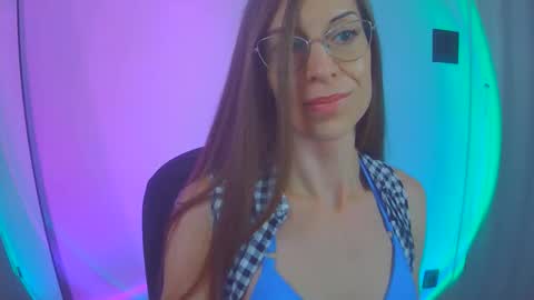 Snapshot of larawintersxxx chatting on October 2025 12:10:01 AM larawintersxxx online show from October 2025 12:10:01 AM