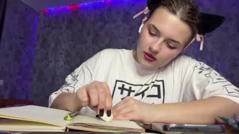 Nessie online show from April 2026 03:03:01 PM