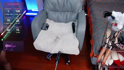 Snapshot of lareinayee chatting on February 2025 08:05:01 PM Mykhaila online show from February 2025 08:05:01 PM