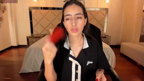 Larisa Smirnov online show from January 2026 04:04:01 AM