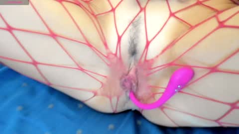 Snapshot of larissa4 chatting on November 2025 01:22:02 PM Larissa online show from November 2025 01:22:02 PM