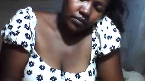 Larissa online show from March 2026 12:27:02 PM