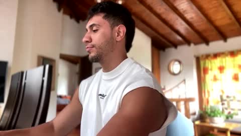 andrew online show from March 2025 05:39:02 PM