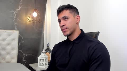 andrew online show from November 2025 01:21:02 PM