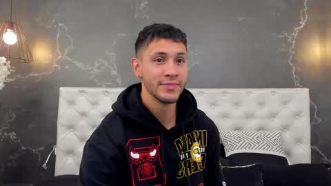 andrew online show from December 2025 01:09:02 PM