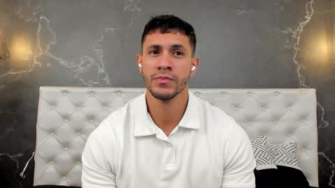 andrew online show from December 2025 01:09:02 PM