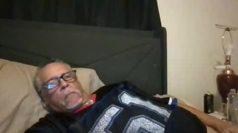 larrymb777 online show from November 2025 02:57:02 AM