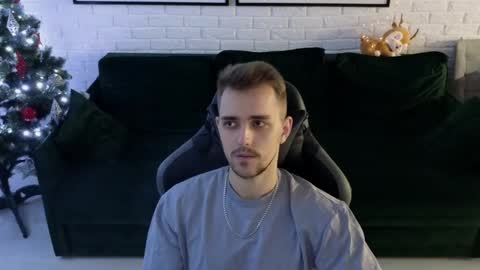 Snapshot of larstar01 chatting on December 2024 01:14:01 AM Lars online show from December 2024 01:14:01 AM