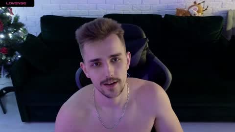 Snapshot of larstar01 chatting on December 2024 04:48:02 AM Lars online show from December 2024 04:48:02 AM