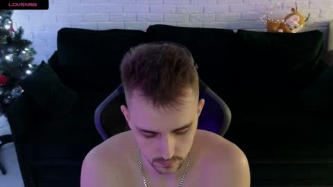 Snapshot of larstar01 chatting on January 2025 09:18:01 AM Lars online show from January 2025 09:18:01 AM