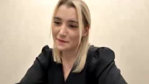 Snapshot of laruebaral chatting on February 2026 09:13:01 PM Betty online show from February 2026 09:13:01 PM