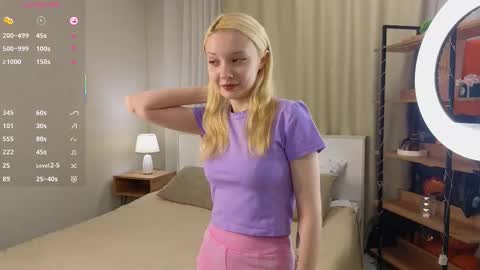 Emilia for my friends Amy online show from November 2025 01:14:02 AM