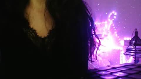 Auri online show from February 2026 03:58:02 AM