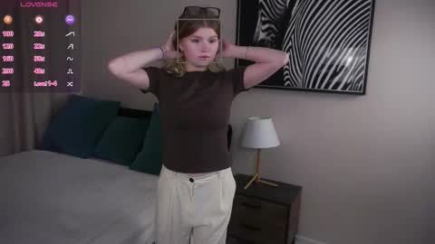 Snapshot of latanyabarthel chatting on November 2025 05:28:02 PM Jay online show from November 2025 05:28:02 PM