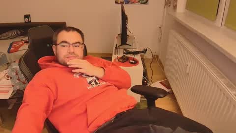 Snapshot of latexboy893 chatting on December 2025 12:15:02 AM latexboy893 online show from December 2025 12:15:02 AM