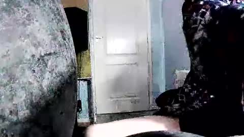 Snapshot of latexchris77 chatting on February 2026 09:27:01 AM latexchris77 online show from February 2026 09:27:01 AM