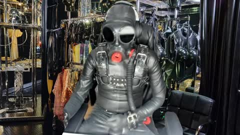 latexlover202 online show from April 2026 09:56:01 PM