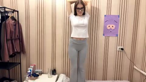 Snapshot of latiapetosa chatting on July 2026 11:25:01 AM Mia online show from July 2026 11:25:01 AM