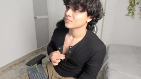 Snapshot of latin_beastx chatting on June 2026 08:10:02 PM latin_beastx online show from June 2026 08:10:02 PM
