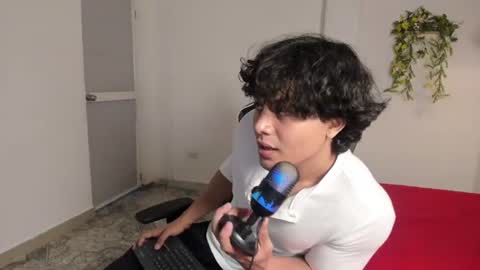 Snapshot of latin_beastx chatting on June 2026 08:24:01 PM latin_beastx online show from June 2026 08:24:01 PM