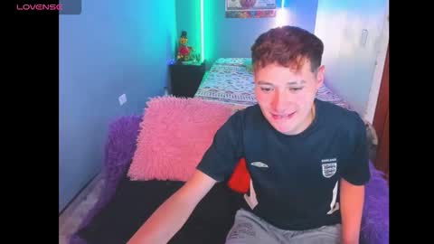 latin_boysxxx_ online show from February 2026 07:56:01 PM