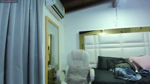 Snapshot of latin_couple20y chatting on July 2026 03:10:01 AM Johana y Santiago online show from July 2026 03:10:01 AM