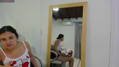 Snapshot of latin_couple20y chatting on July 2026 10:13:01 PM Johana y Santiago online show from July 2026 10:13:01 PM