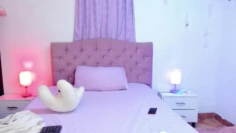 Martina online show from November 2025 07:19:02 AM