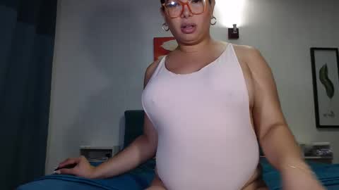 FLOR SALVAJE online show from February 2026 04:28:02 PM