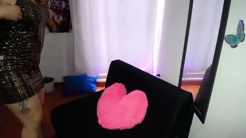 Snapshot of latinasexy_001 chatting on October 2025 07:46:02 PM LORENA online show from October 2025 07:46:02 PM