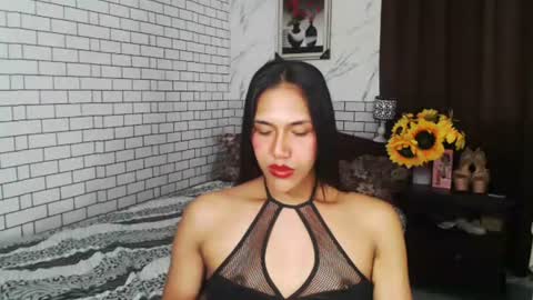 Snapshot of latinatshugecock chatting on October 2025 06:27:01 PM Cha online show from October 2025 06:27:01 PM