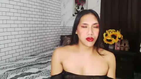 Snapshot of latinatshugecock chatting on October 2025 06:50:01 PM Cha online show from October 2025 06:50:01 PM