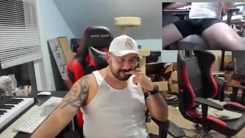 LatinLover83 online show from February 2026 03:37:02 AM