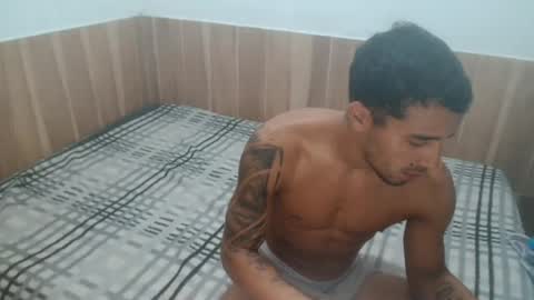 Snapshot of latinmarian chatting on July 2026 01:25:02 PM latinmarian online show from July 2026 01:25:02 PM