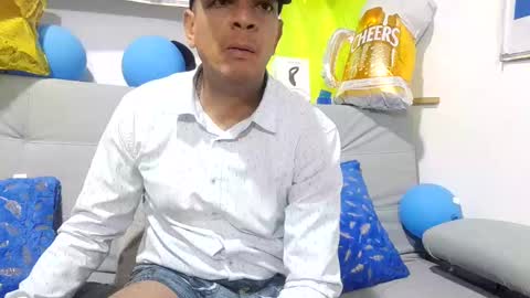 Snapshot of latinmartin254 chatting on October 2025 01:01:02 AM latinmartin254 online show from October 2025 01:01:02 AM