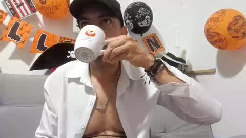 Snapshot of latinmartin254 chatting on November 2025 01:35:02 PM latinmartin254 online show from November 2025 01:35:02 PM