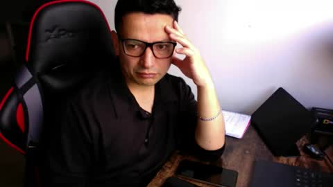 Snapshot of latino8484 chatting on October 2025 08:26:01 AM latino8484 online show from October 2025 08:26:01 AM